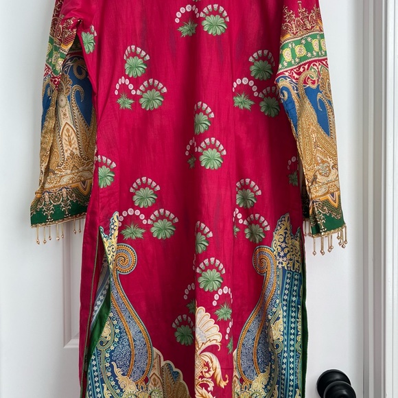 Pakistani branded embroidered 3 piece - Picture 5 of 9
